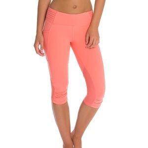 Lightweight Vimmia capris Coral XS